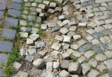 Rendbe teszik a macskaköves utakat Nagymaroson